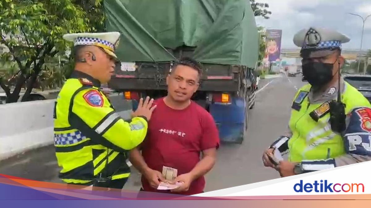 Metro Jaya Police Ticket 10 Three-Axle Trucks Passing Through JORR Toll Road