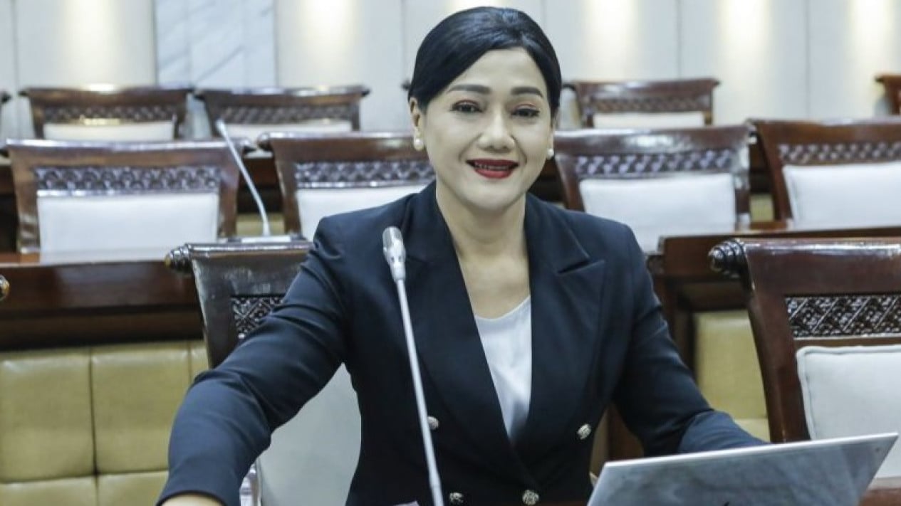 Friderica Widyasari Officially Appointed as OJK Chair, Here is the Complete New Leadership Lineup