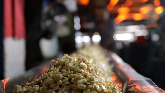 Get Ready for Thinner Tempeh and Tofu: The New Victim of the Iran War?