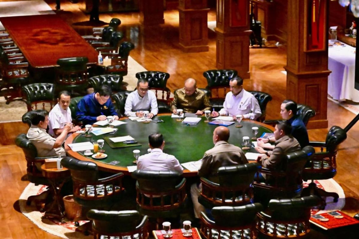 Prabowo orders acceleration of waste-to-energy initiatives in major cities