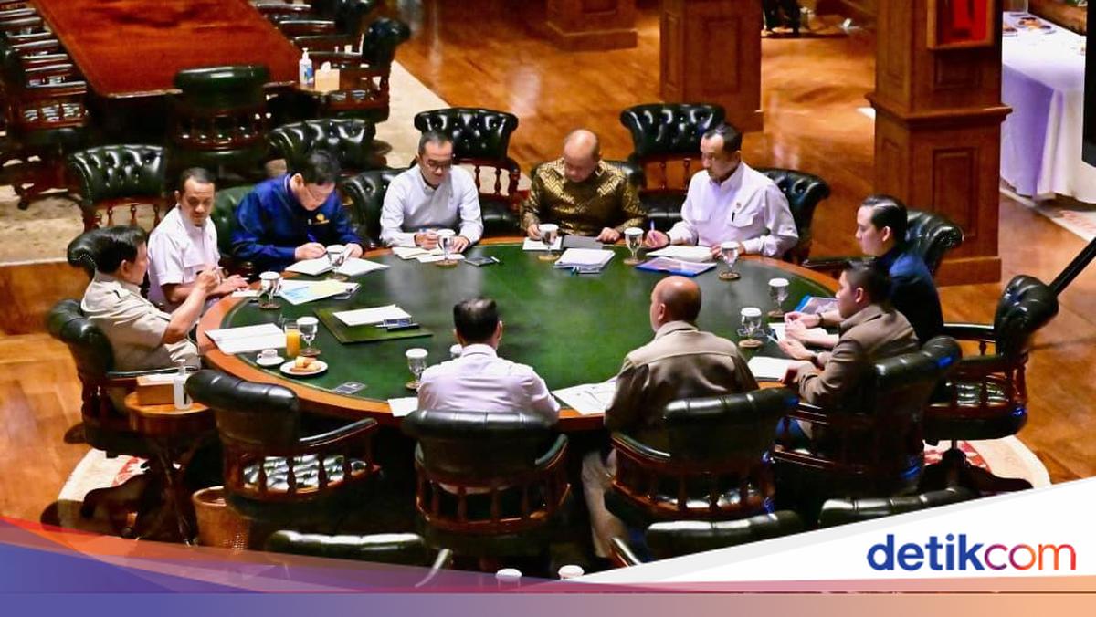 Prabowo Gathers Ministers to Discuss Accelerating Waste-to-Energy Processing