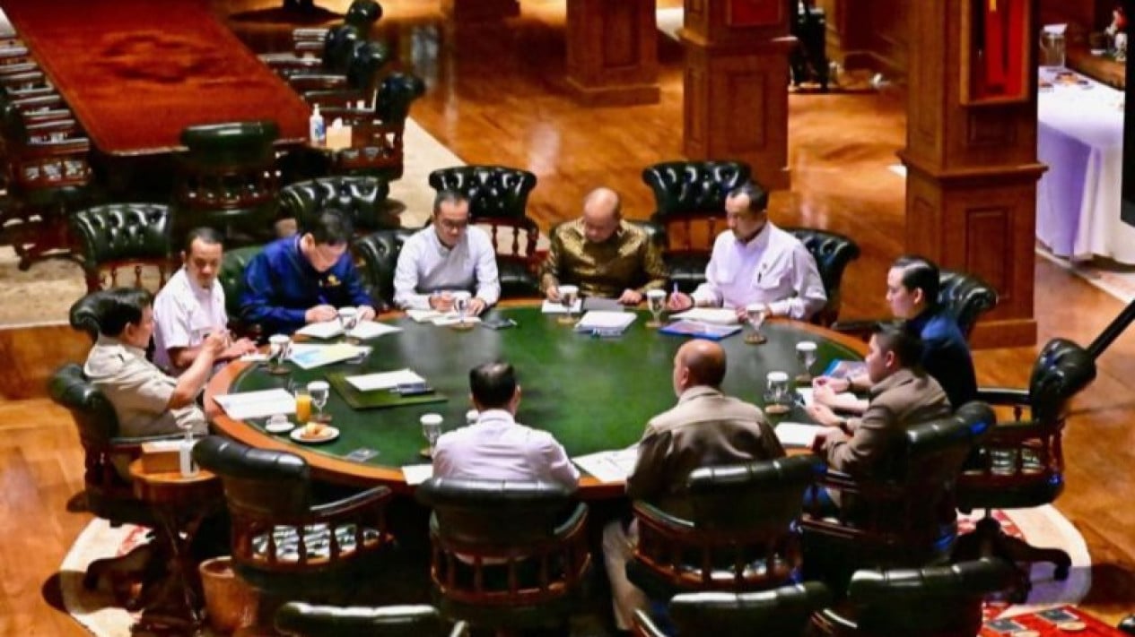 Cabinet Secretary Teddy Reveals Prabowo Requests Acceleration of This Project in Major Cities