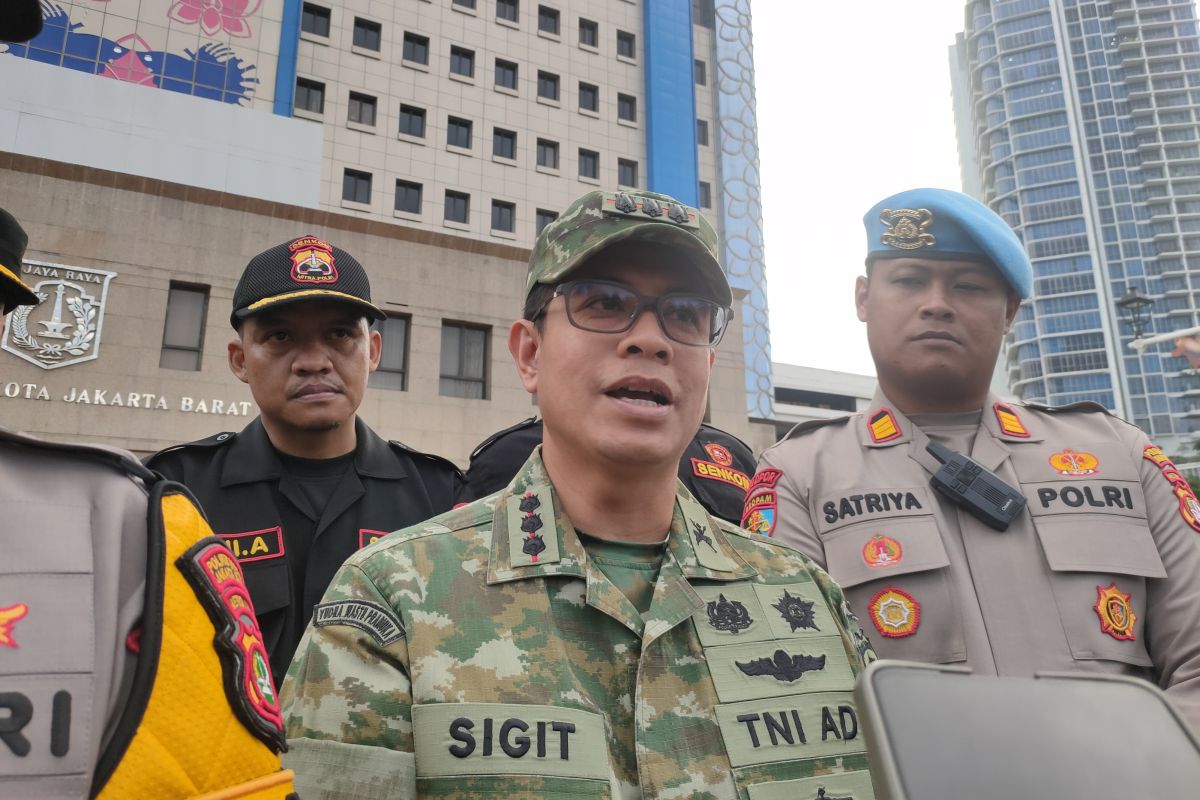 Kodim 0503/JB Maps Locations for Roofing Programme in Kalianyar, Tambora