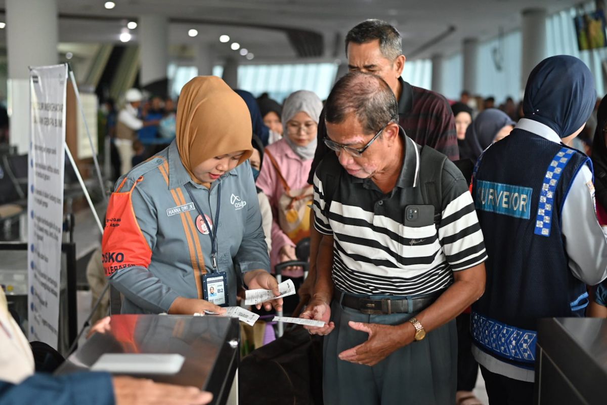 ASDP records 327,000 passengers returning to Java from Sumatra