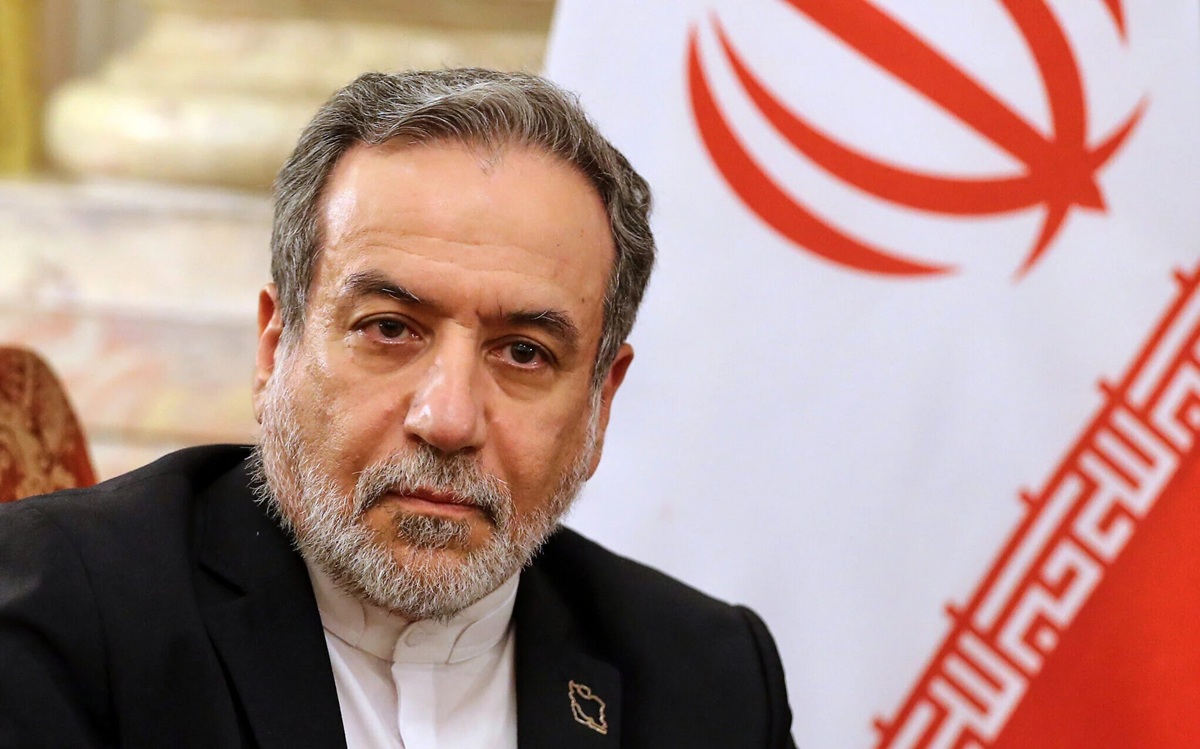 Iran Admits Receiving Secret Messages from US but Rejects Peace Negotiations