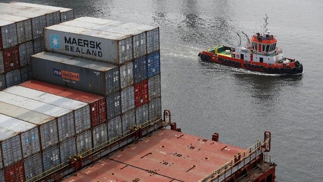 Top 10 Most Powerful Shipping Companies in the World: Asia Challenges Europe