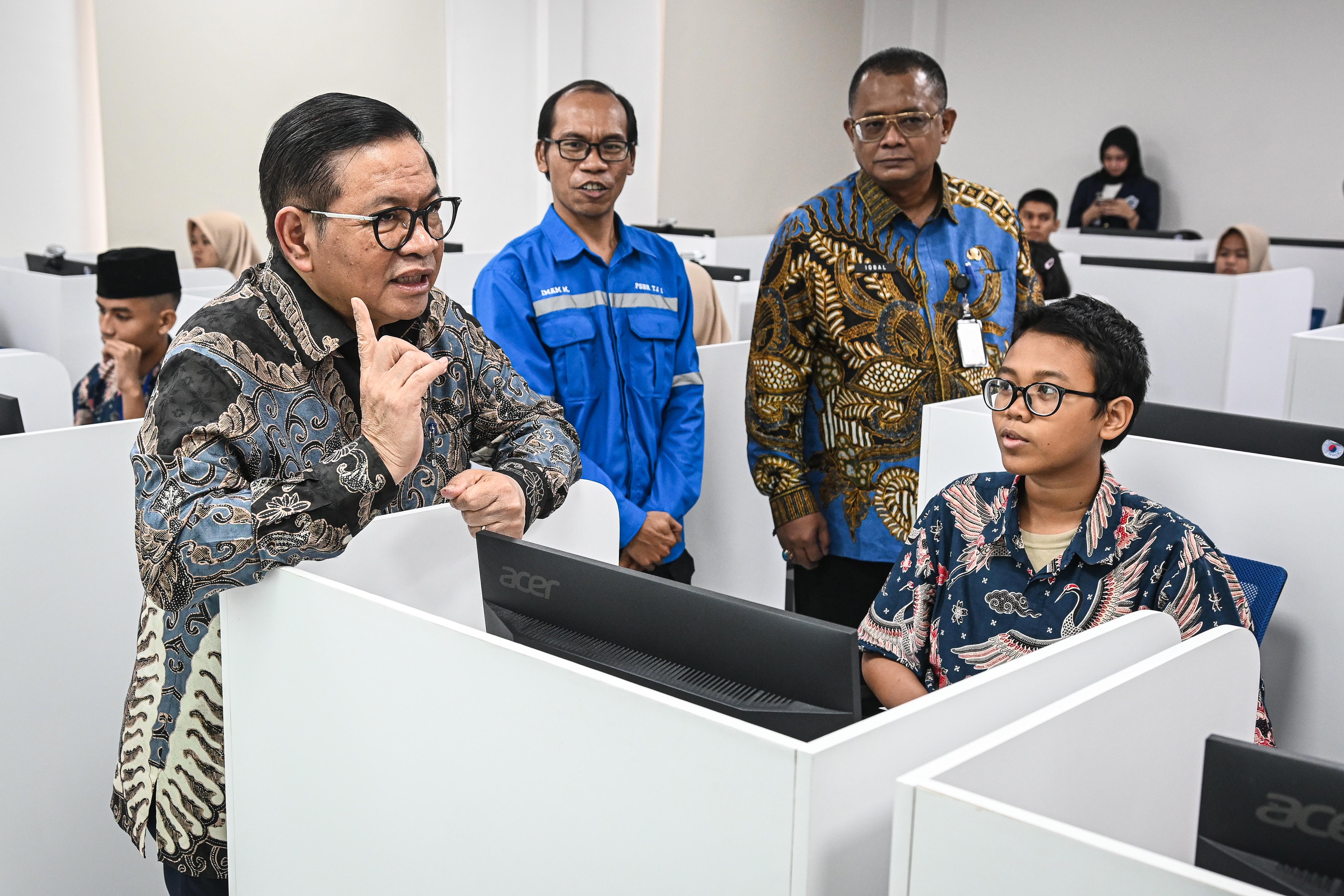 DKI Provincial Government Awaits Central Decision on Weekly One-Day Work from Home