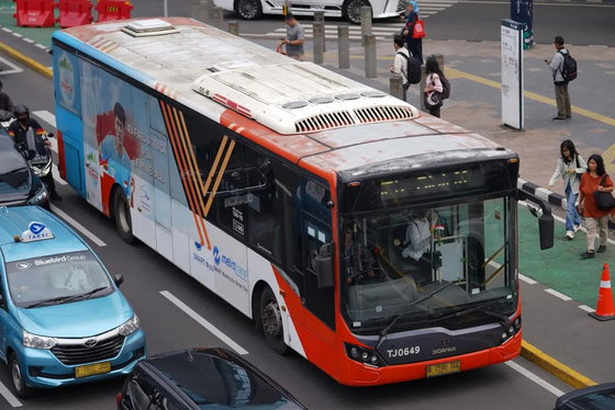 Significant Surge: Trans-Jakarta Serves 1.1 Million Passengers During Eid Special Fare Period