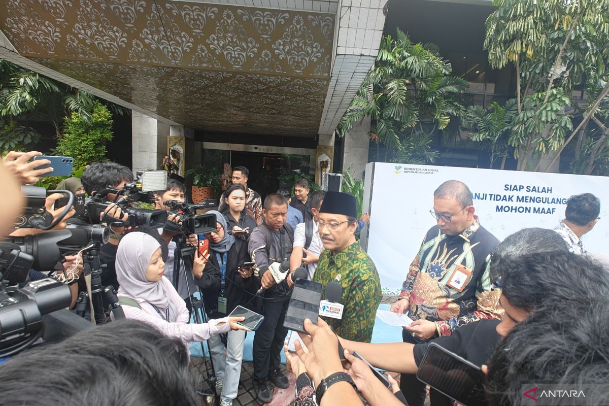 Ministry deploys all social workers to monitor disaster aid in Sumatra