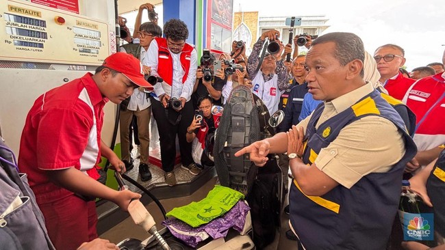 Seeking Ways to Protect Subsidies, Bahlil Assures No Fuel Price Hike Yet