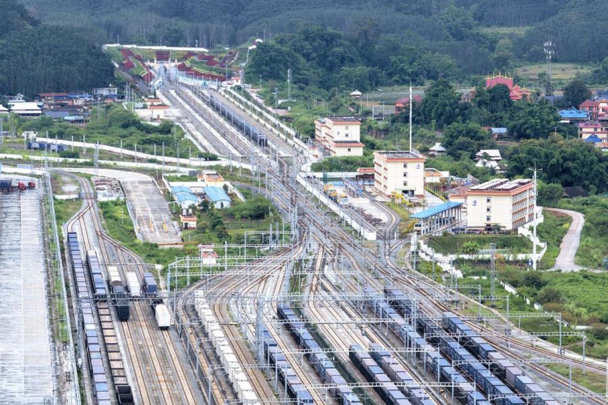 Cargo Transport Volume on China-Laos Railway Reaches 80 Million Tonnes