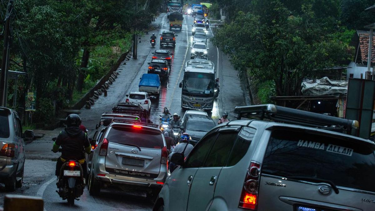 H+5 Post-Eid Return Traffic: Nagreg Route Remains Congested