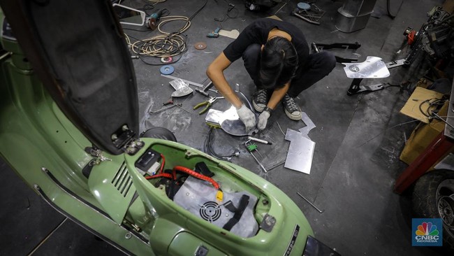 Prabowo Accelerates Electric Motorcycle Conversion, Business Owners: We Are Ready!