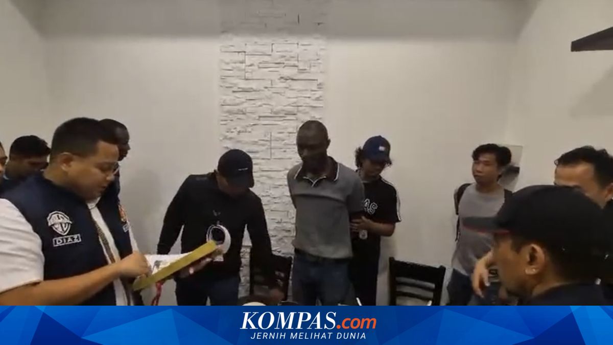Black Dollar Scam Exposed, Two Liberian Nationals Arrested by Police in West Jakarta