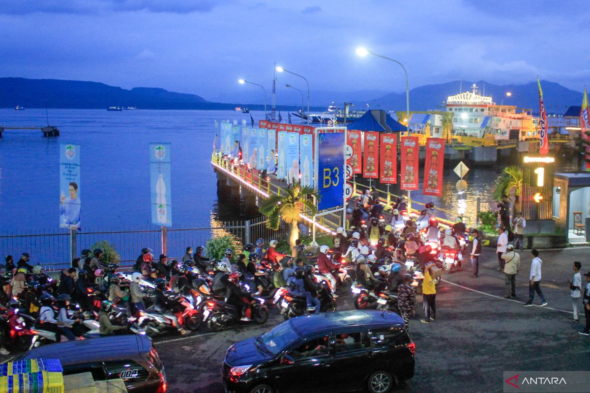 ASDP Ketapang reminds returnees to avoid peak return traffic on 28-29 March