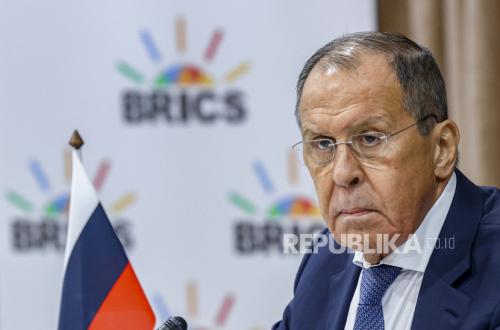 Foreign Minister Lavrov: Russia Supplies Military Products to Iran