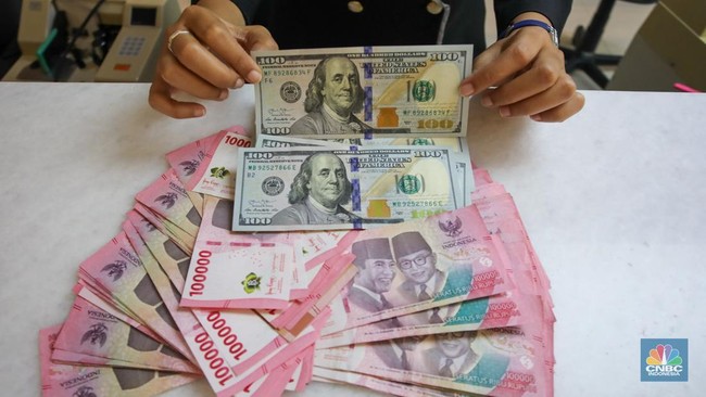 Rupiah Weakens Slightly, US Dollar Exchange Rate Rises to Rp16,910