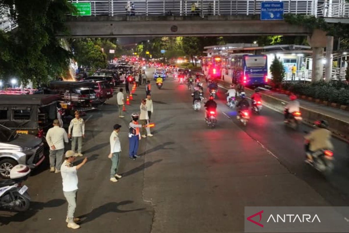 Jakarta East City Government Cracks Down on Illegal Parking Causing Congestion in Cawang
