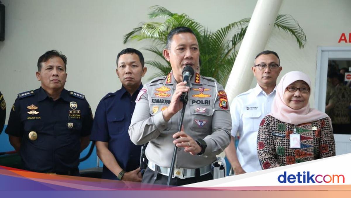 Police Urge Public to Avoid Accessing Tanjung Priok Port as Truck Restrictions End