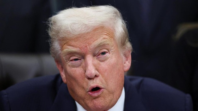 Ending 165-Year Tradition, Trump's Signature to Appear on US Dollar