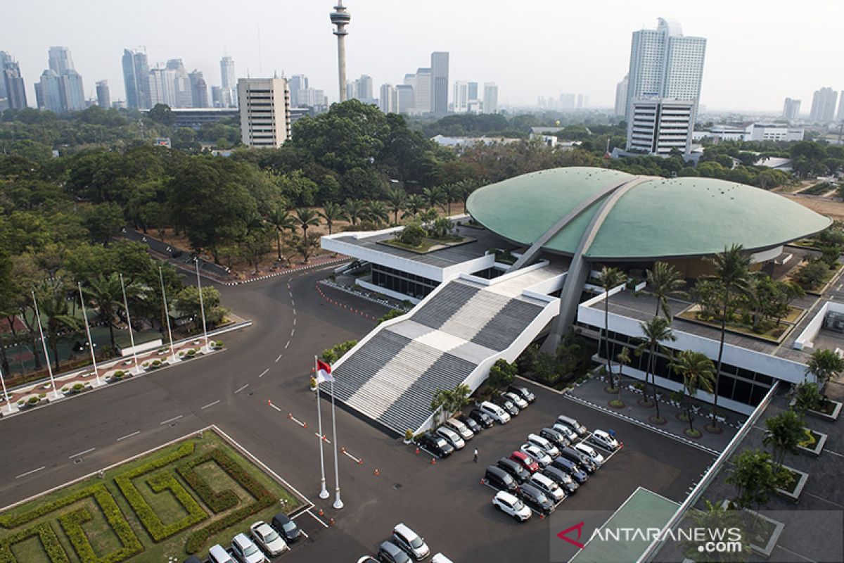 DPR Building Implements Lights-Out Policy for Energy Efficiency