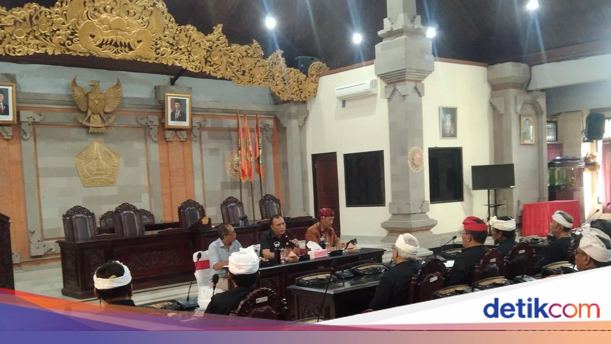 Boundary Dispute Controversy: Hundreds of Sesandan Villagers Complain to Tabanan DPRD