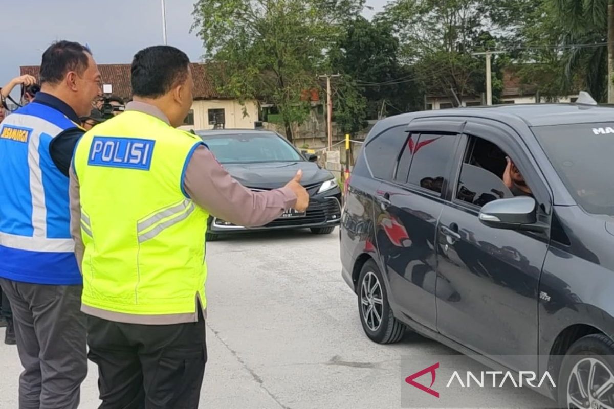 Reviewing South Japek II, Traffic Corps Chief Ensures Controlled Traffic Flow