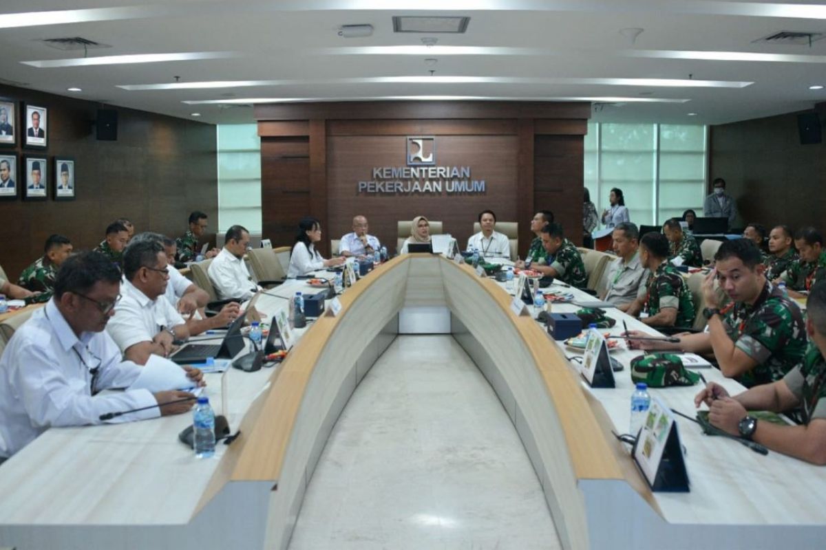 Ministry of Public Works Facilitates Defence Region Field Study for Seskoad Officers