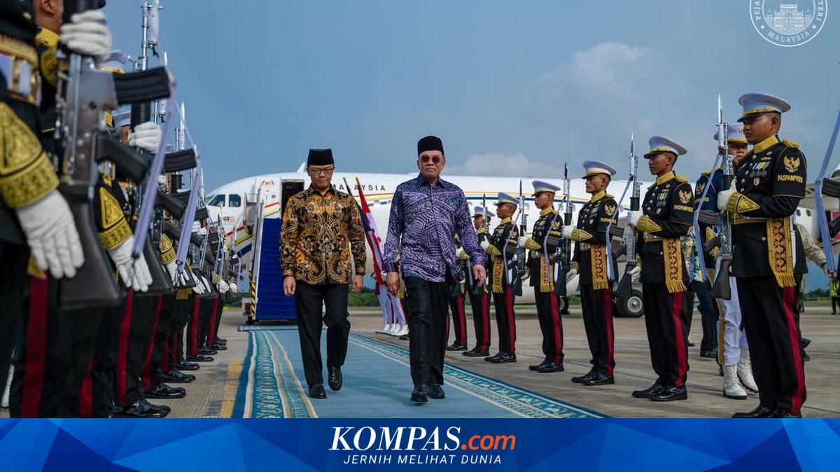 Malaysian PM Anwar Ibrahim Meets Prabowo at the Palace, Discusses Middle East Conflict