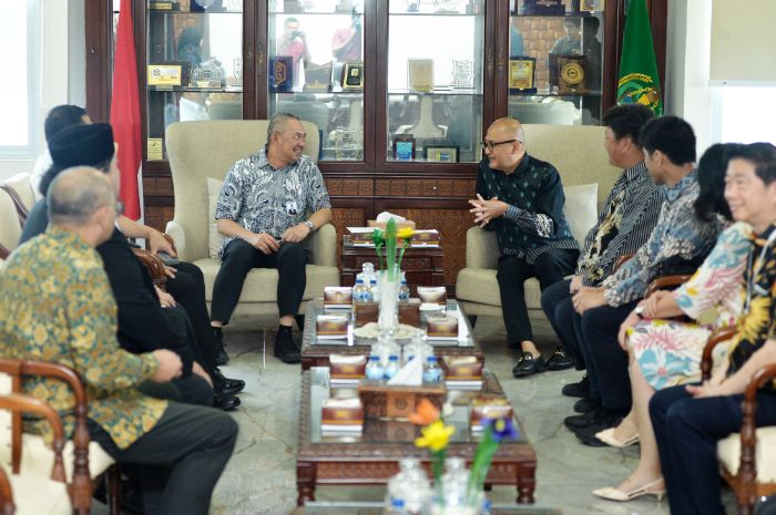 North Sumatra Provincial Government Offers Sei Mangkei SEZ and BRT to Japanese Investor PT Hankyu Hanshin