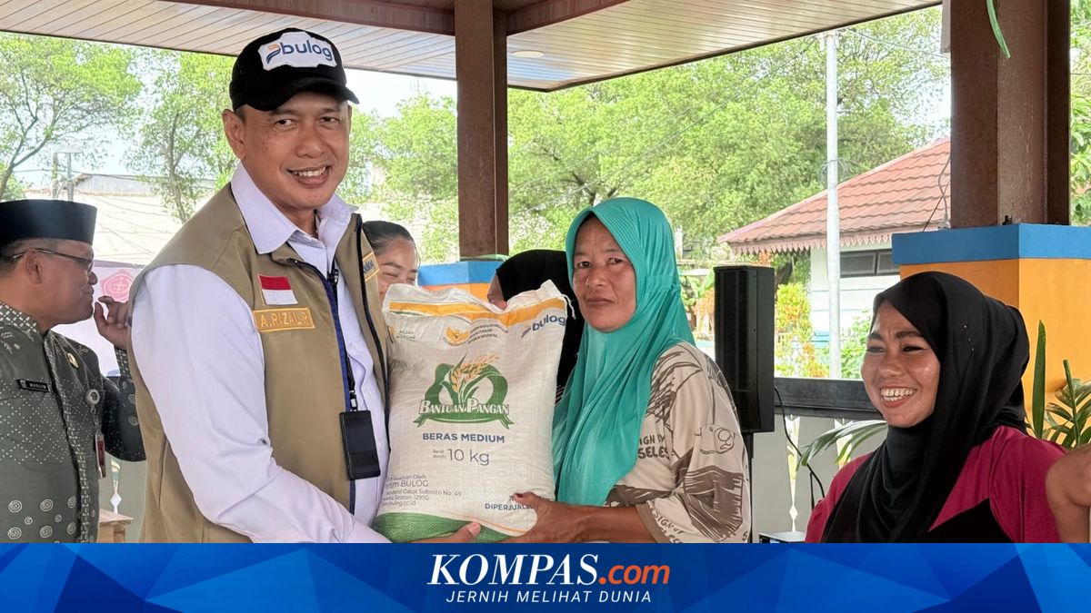 Bulog Distributes Post-Eid Food Aid, Targeting the Thousand Islands