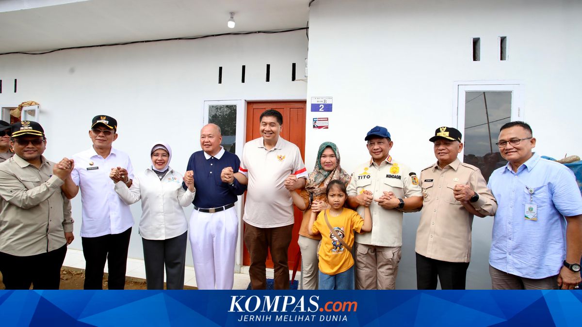 Handover of 120 Permanent Housing Units to Disaster Survivors in Tapsel, Task Force Head Tito Appreciates Regent's Speed in Data Collection