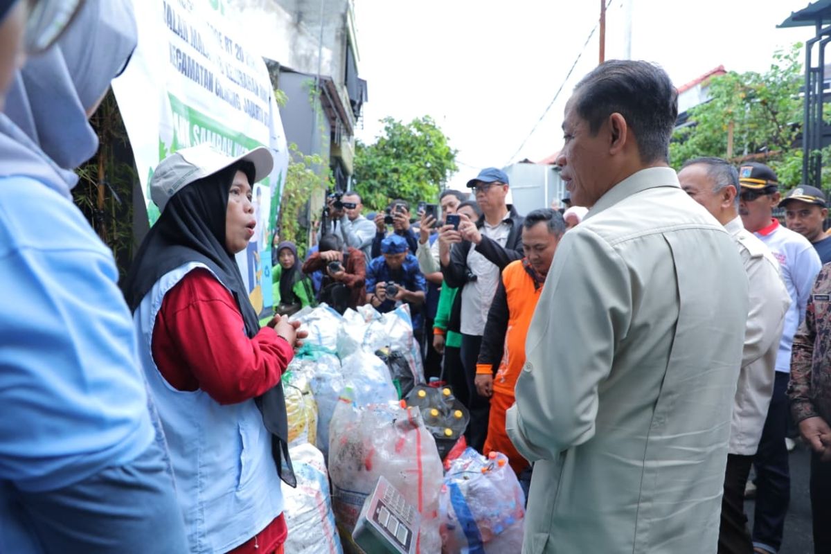 Rorotan Subdistrict Becomes Pilot Project for Independent Waste Sorting