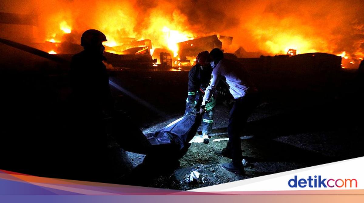 Death Toll in Iran from US-Israel Attacks Reaches 1,900 People