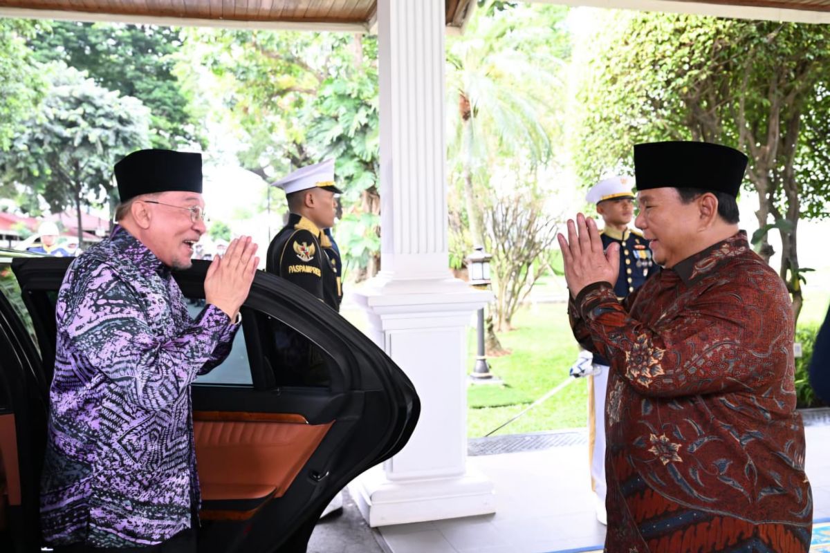 Cabinet Secretary: Presidents Prabowo and PM Anwar discuss geopolitics for three hours