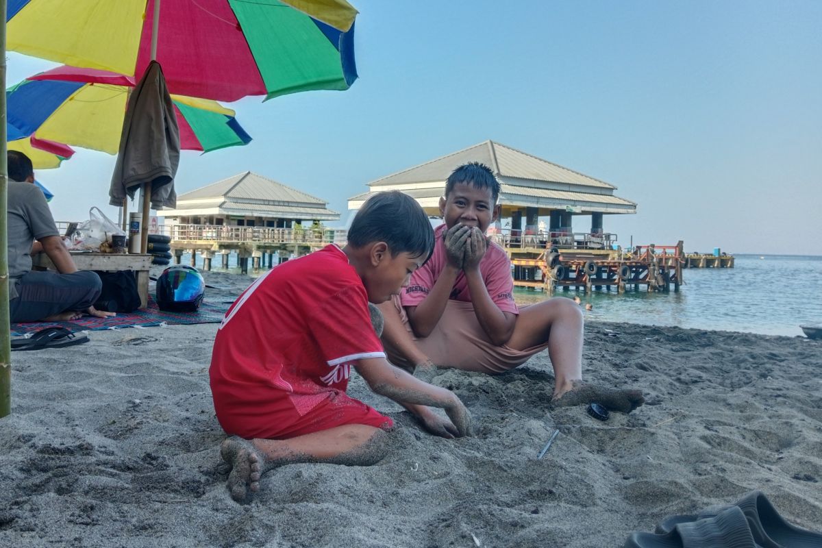 Teachers: Supervising children's social media use is an important necessity