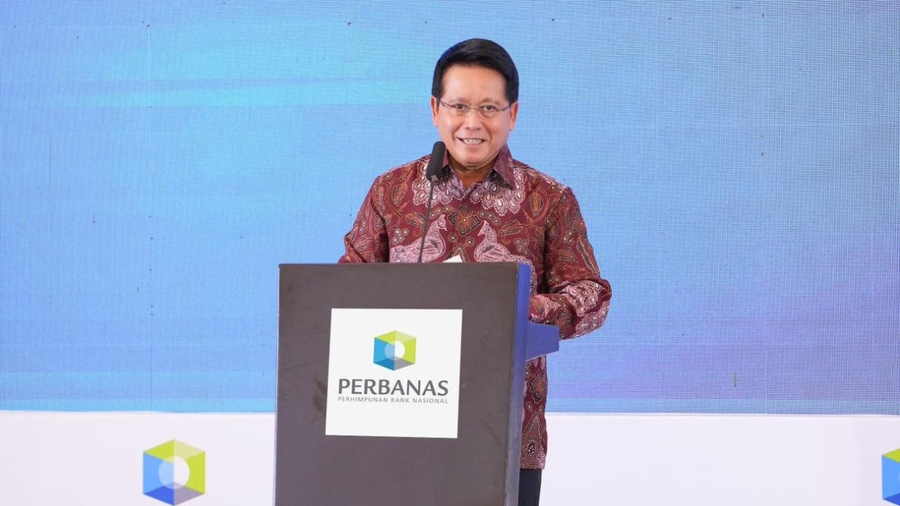 Global Geopolitical Risks Loom, Banks Tighten Prudential Measures