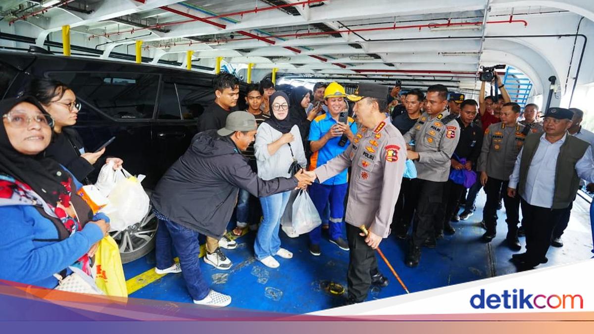 Police Chief Inspects Bakauheni Port to Ensure Smooth Eid Return Flow