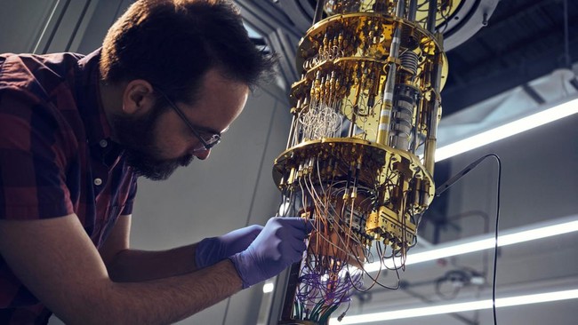 Google Issues Dire Warning to Banks and Government, Here's What It Says