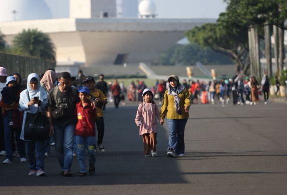 Prabowo to Hold 'Affordable Market for the People' This Afternoon: Free Groceries, Concert, and Door Prizes