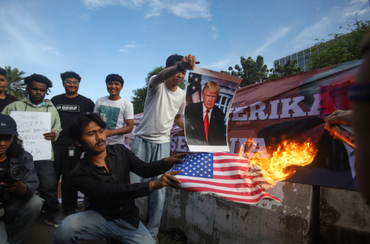 Trump Names Cuba as Next Target After Venezuela and Iran
