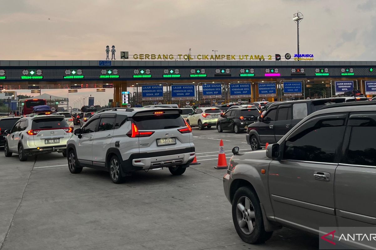 Vehicle volume on Cikatama Toll Gate to Jakarta decreases on H+7 of Eid al-Fitr