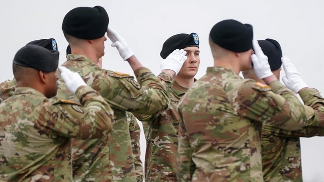 3,500 US Troops Arrive in the Middle East!