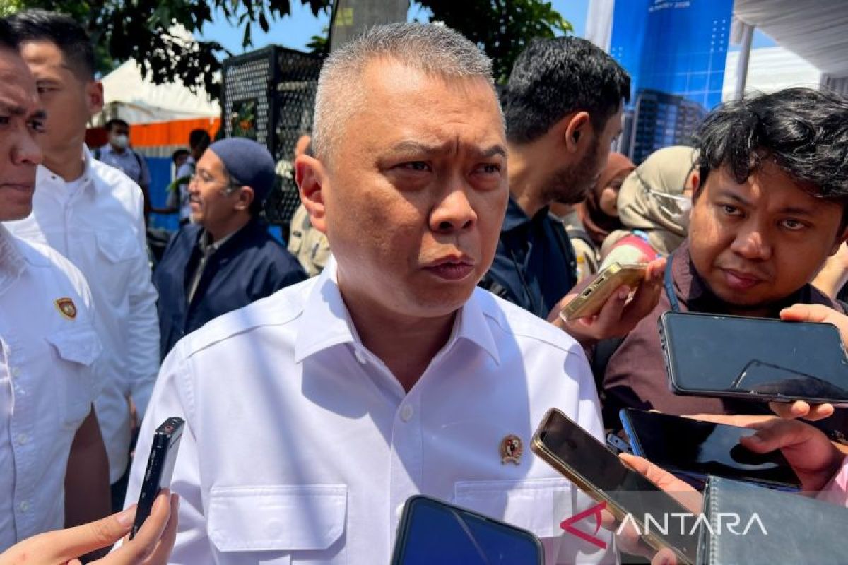 Transport Minister Ensures Smooth Return Flow for Sumatra-Java Crossing
