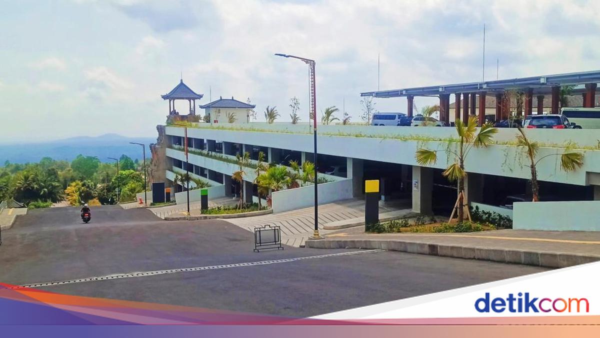 Besakih Temple Management Prepares Reserve Parking Lots for IBTK Ceremony