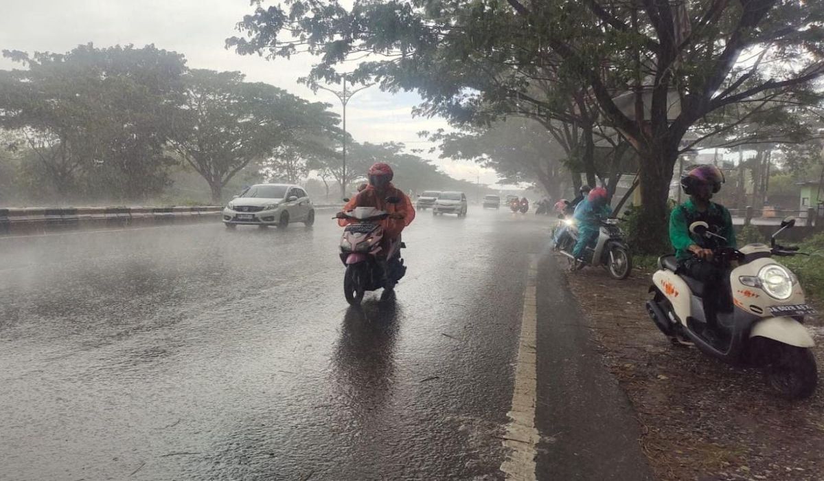 BMKG Weather Forecast 30 March-2 April 2026: Heavy Rain and Strong Winds in Several Regions