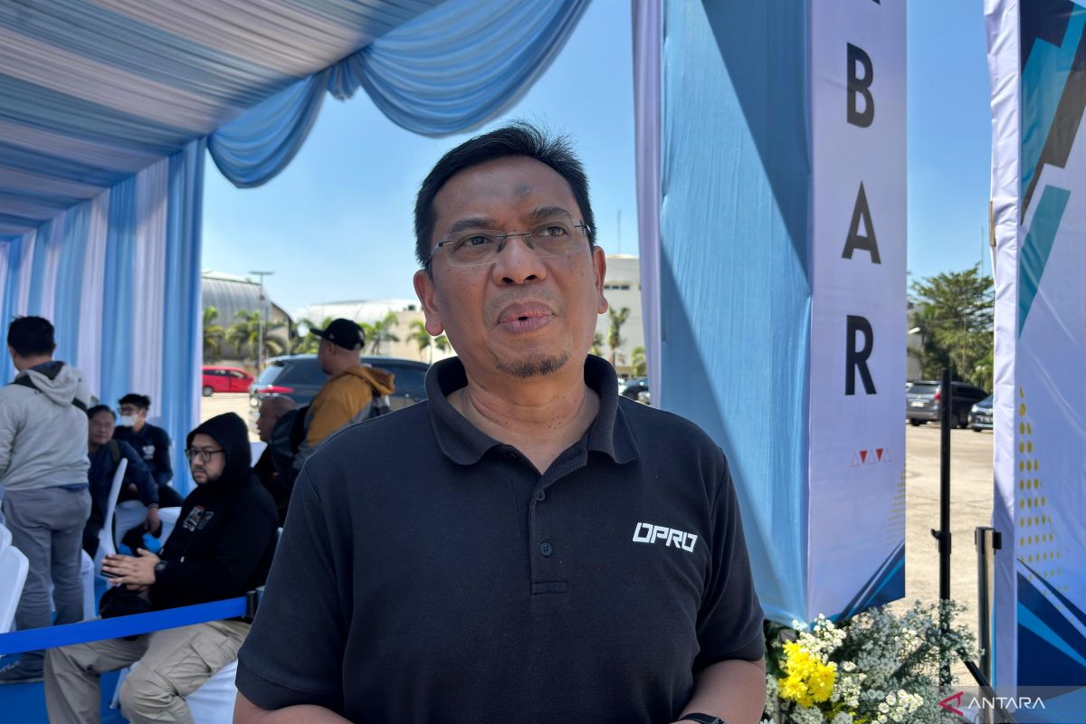 West Java DPRD urges government to provide compensation for residents affected by BRT