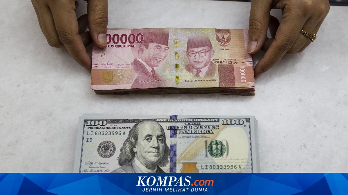 Rupiah Poised to Breach Rp 17,100 per US Dollar: What Are the Causes?