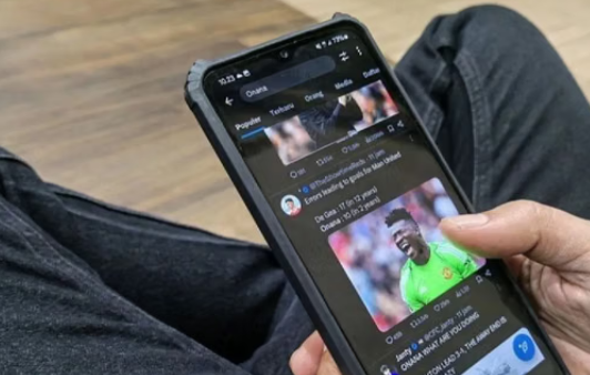 IT Expert: Access Restrictions Insufficient, Children Need Safe Platforms