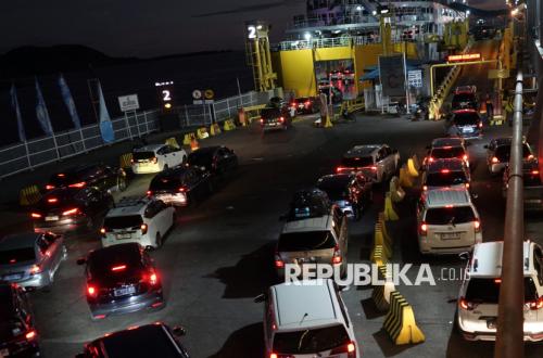 Return Flow from Sumatra to Java Evenly Distributed, 79 Percent of Travellers Have Returned